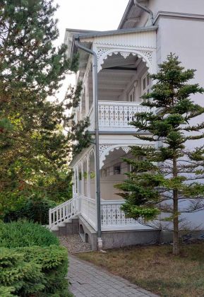 Hafenstadt Sassnitz - Bäderarchitektur in der Sassnitzer Altstadt Hafenstadt Sassnitz - Bäderarchitektur in der Sassnitzer Altstadt