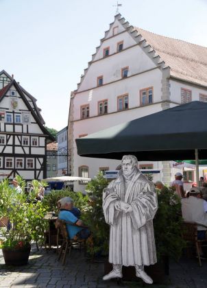 Schmalkalden am Rande des Thüringer Waldes - historische Gebäude am Altmarkt Schmalkalden am Rande des Thüringer Waldes - historische Gebäude am Altmarkt