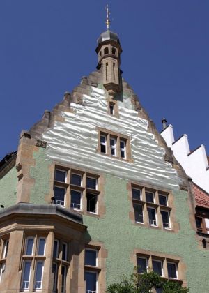 Schmalkalden am Rande des Thüringer Waldes - Treppengiebel des Rathauses auf dem Altmarkt Schmalkalden am Rande des Thüringer Waldes - Treppengiebel des Rathauses auf dem Altmarkt