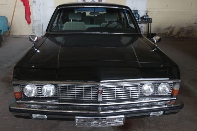 GAZ ZIM 14 'Tschaika', Bauzeit 1977 bis 1989 - 5,5-Liter V-Acht-OHV Motor, 220 PS GAZ ZIM 14 'Tschaika', Bauzeit 1977 bis 1989 - 5,5-Liter V-Acht-OHV Motor, 220 PS