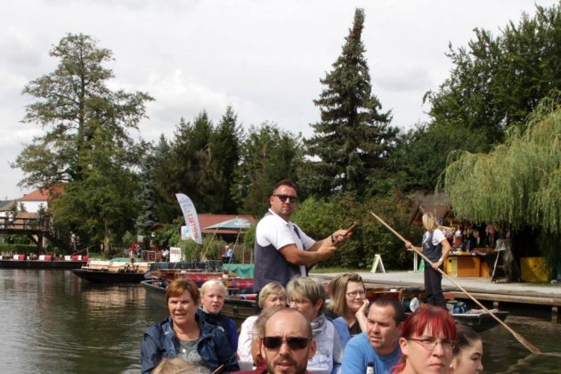Lübbenau im Spreewald - Hochbetrieb auf der Hauptspree im Grossen Spreewaldhafen Lübbenau im Spreewald - Hochbetrieb auf der Hauptspree im Grossen Spreewaldhafen