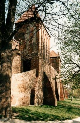 Tangermünde in der Altmark - die Putinnen, zwei historische Türme der Stadtbefestigung aus der Zeit von 1470 Tangermünde in der Altmark - die Putinnen, zwei historische Türme der Stadtbefestigung aus der Zeit von 1470