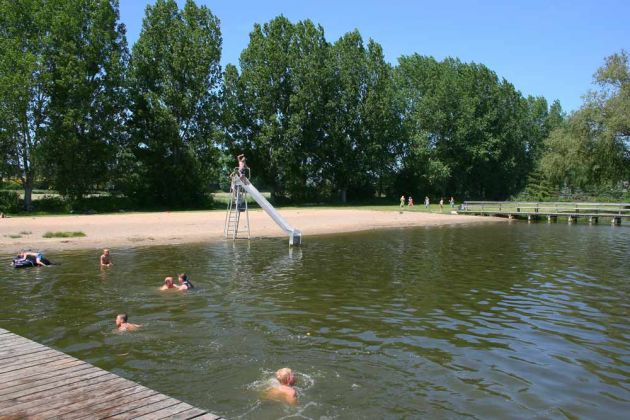 Bergringstadt Teterow, Mecklenburger Schweiz - das Naturbad im Teterower See Bergringstadt Teterow, Mecklenburger Schweiz - das Naturbad im Teterower See