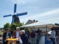 Mühlenfest am Pfingstmontag an der Erdholländer-Windmühle 'Dicke Paula' in Steinhude am Meer