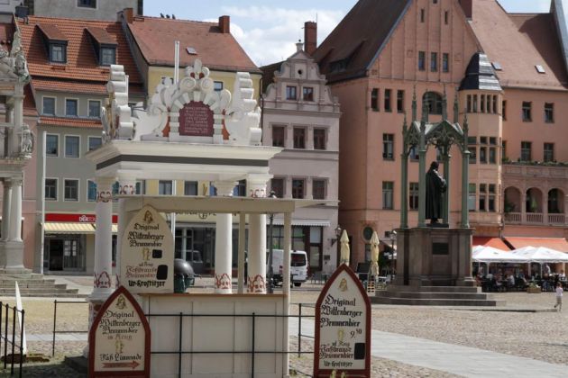 Lutherstadt Wittenberg - der Marktbrunnen auf dem Wittenberger Marktplatz Lutherstadt Wittenberg - der Marktbrunnen auf dem Wittenberger Marktplatz