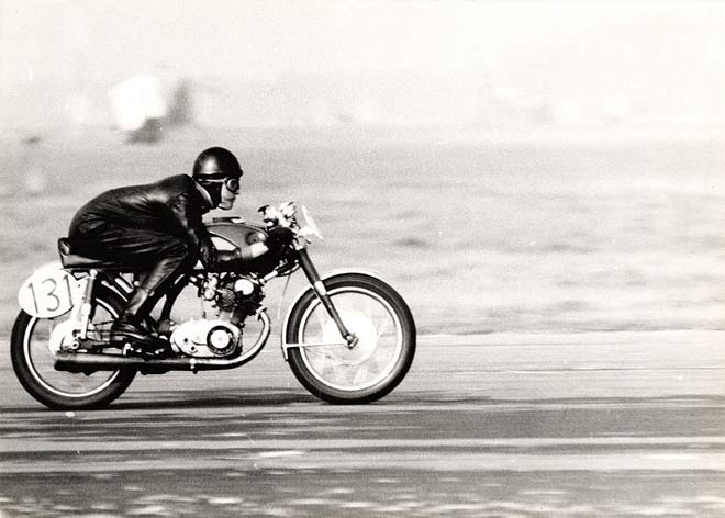 motorrad flugplatzrennen